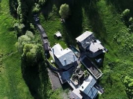Nuit a Pleiney, eco-chalet in Aosta Valley